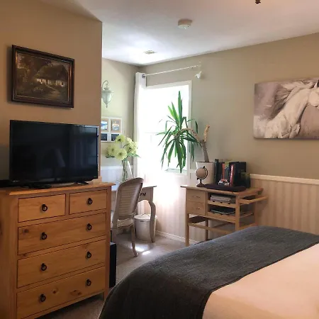 Country Cottage B&B-3